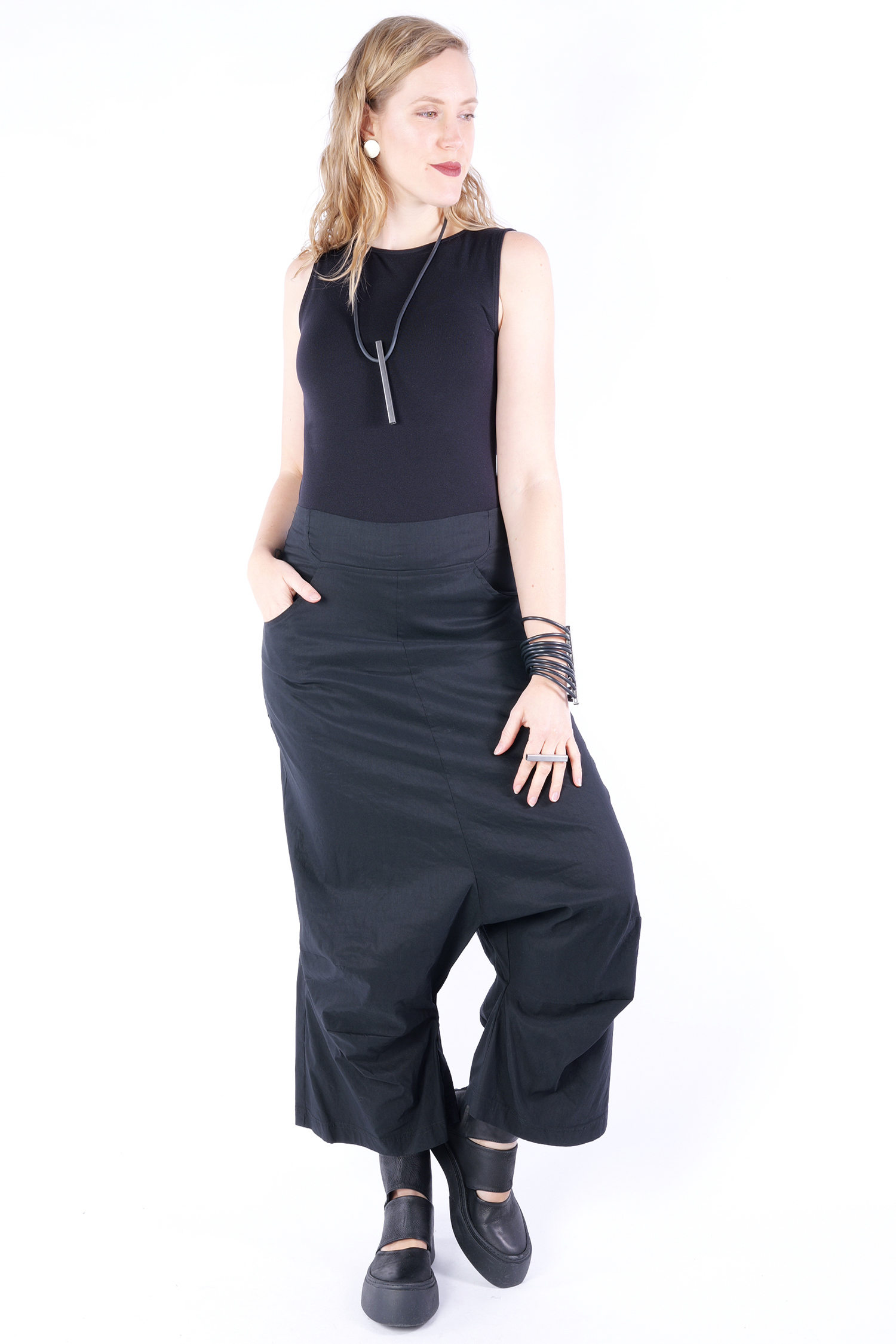 Loose stretch pants - black - 1251630110