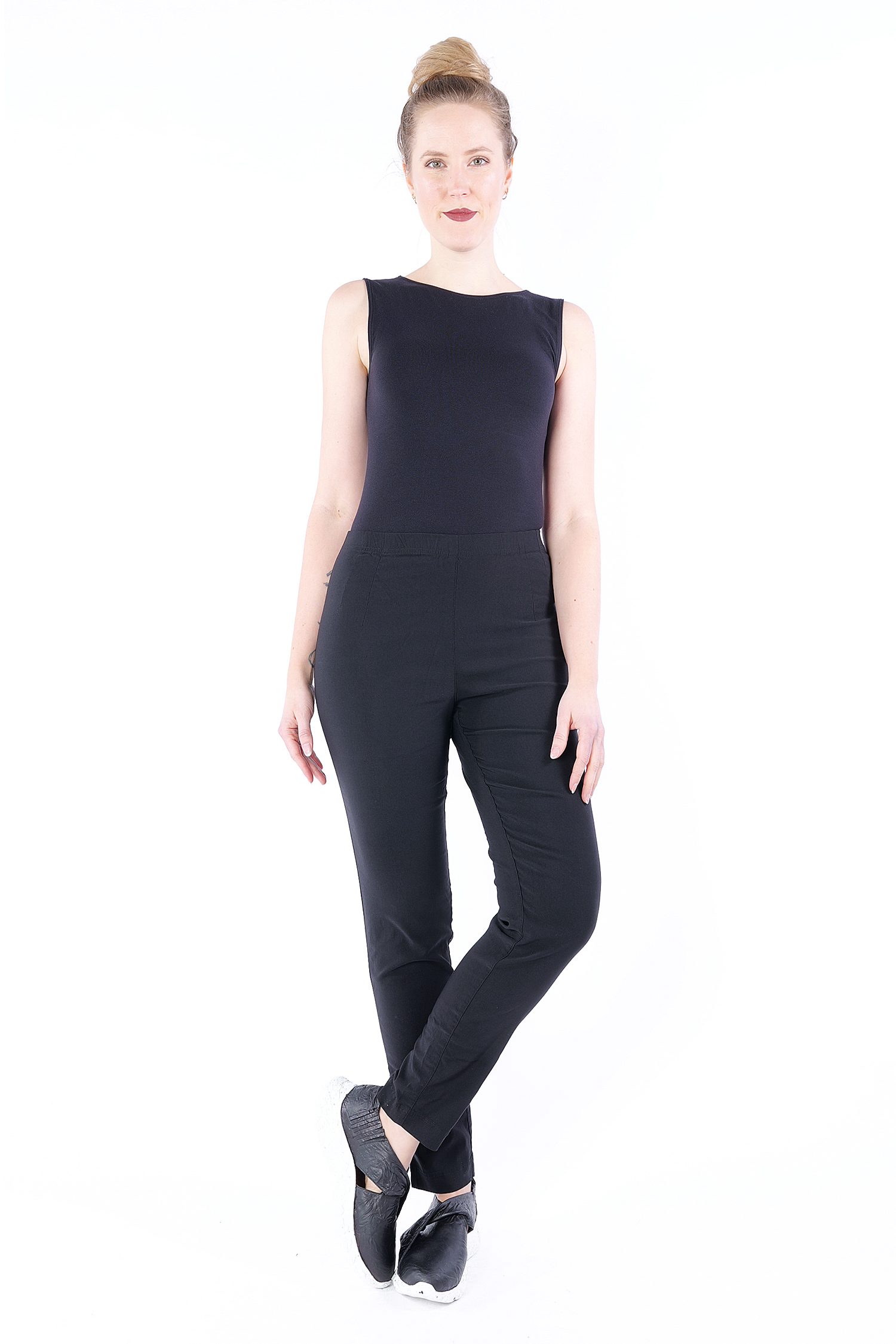 Narrow stretch pants - 1253440132 - black