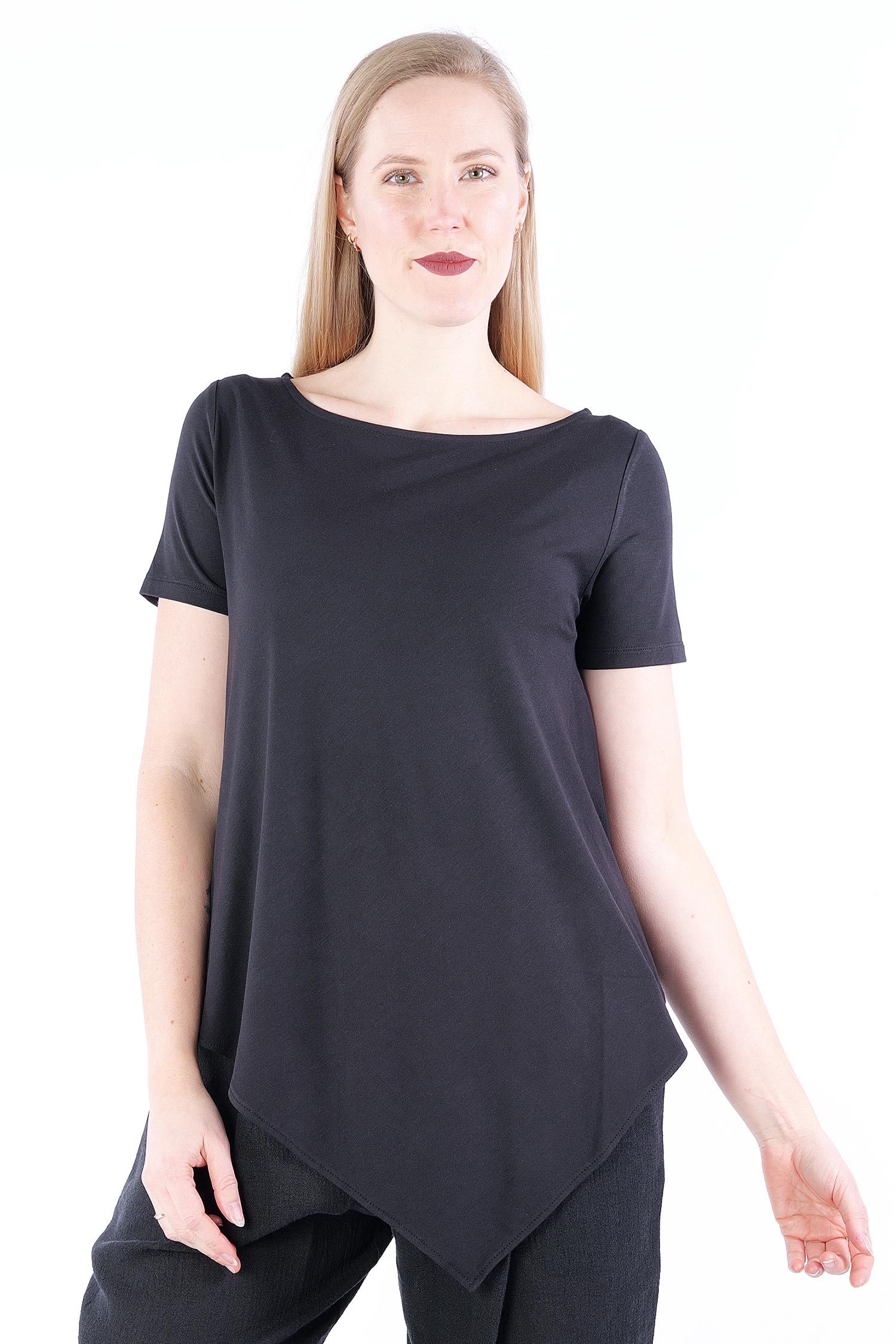 Asymmetrical T-shirt - black - S25-87