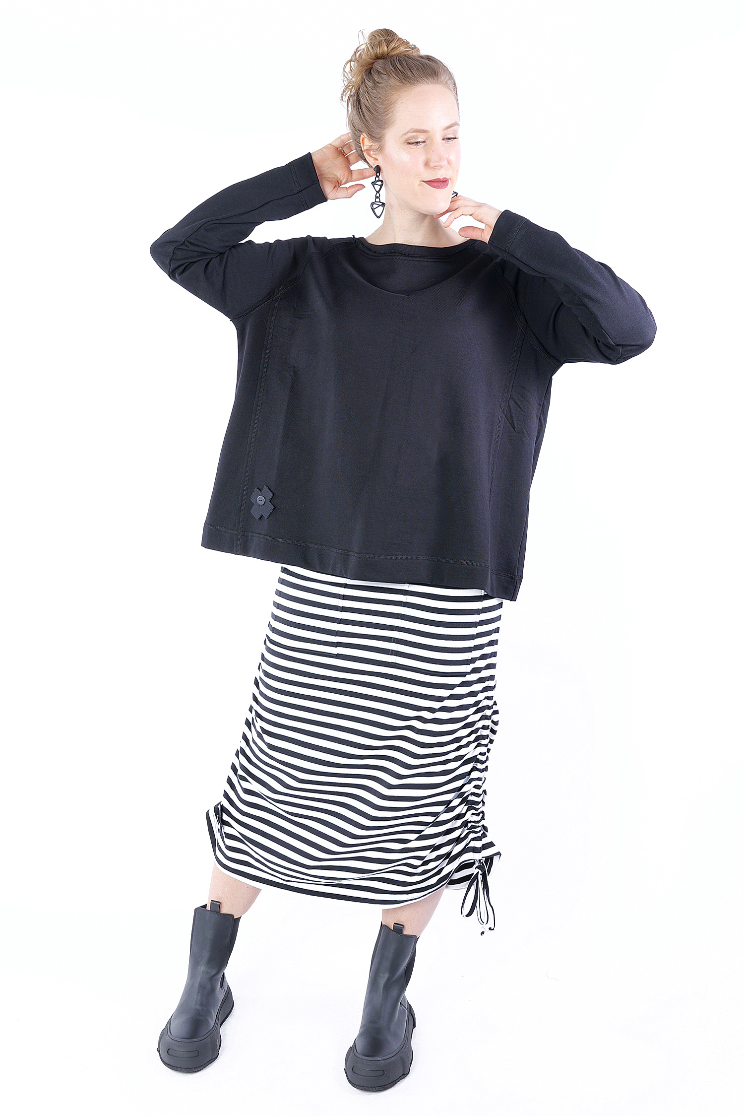 A-line pullover - Black - 2041