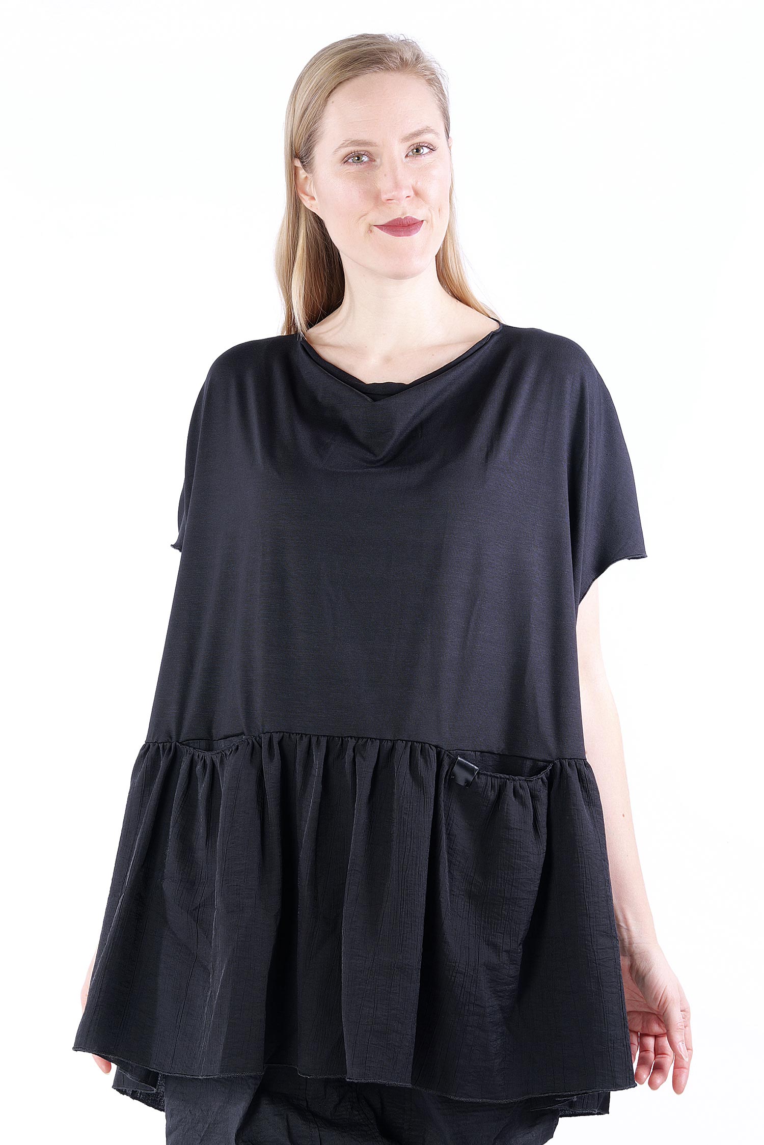 T-Shirt with pockets - black - 1916