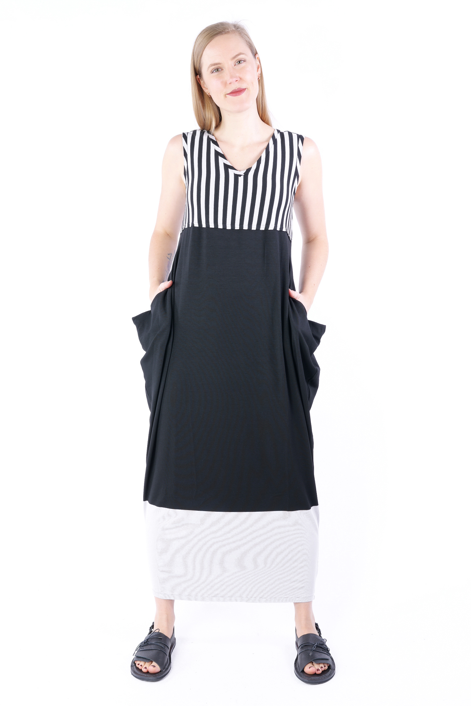 Dress with stripes - Grey/Black - 5255