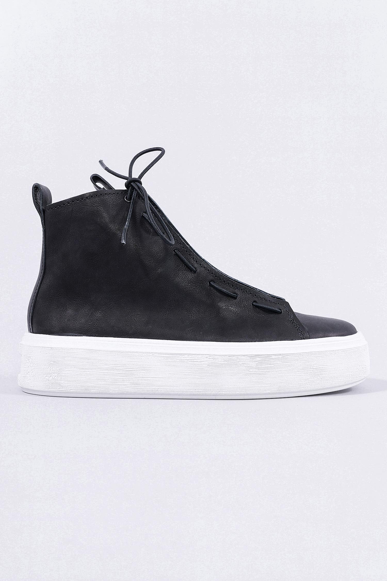 Platform leather sneaker - black/white - In Focus