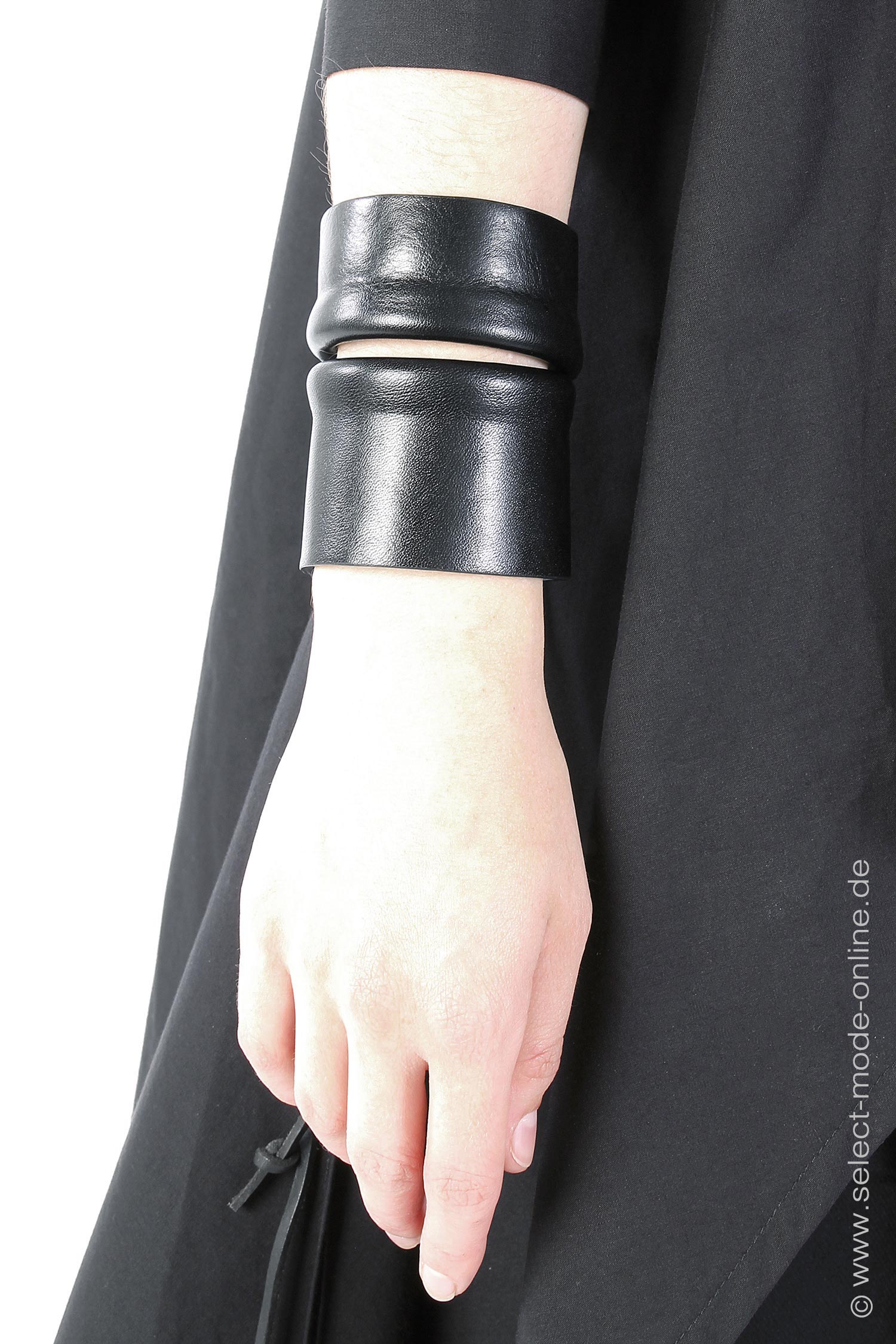 Leather bracelet - black - Raw Cuff