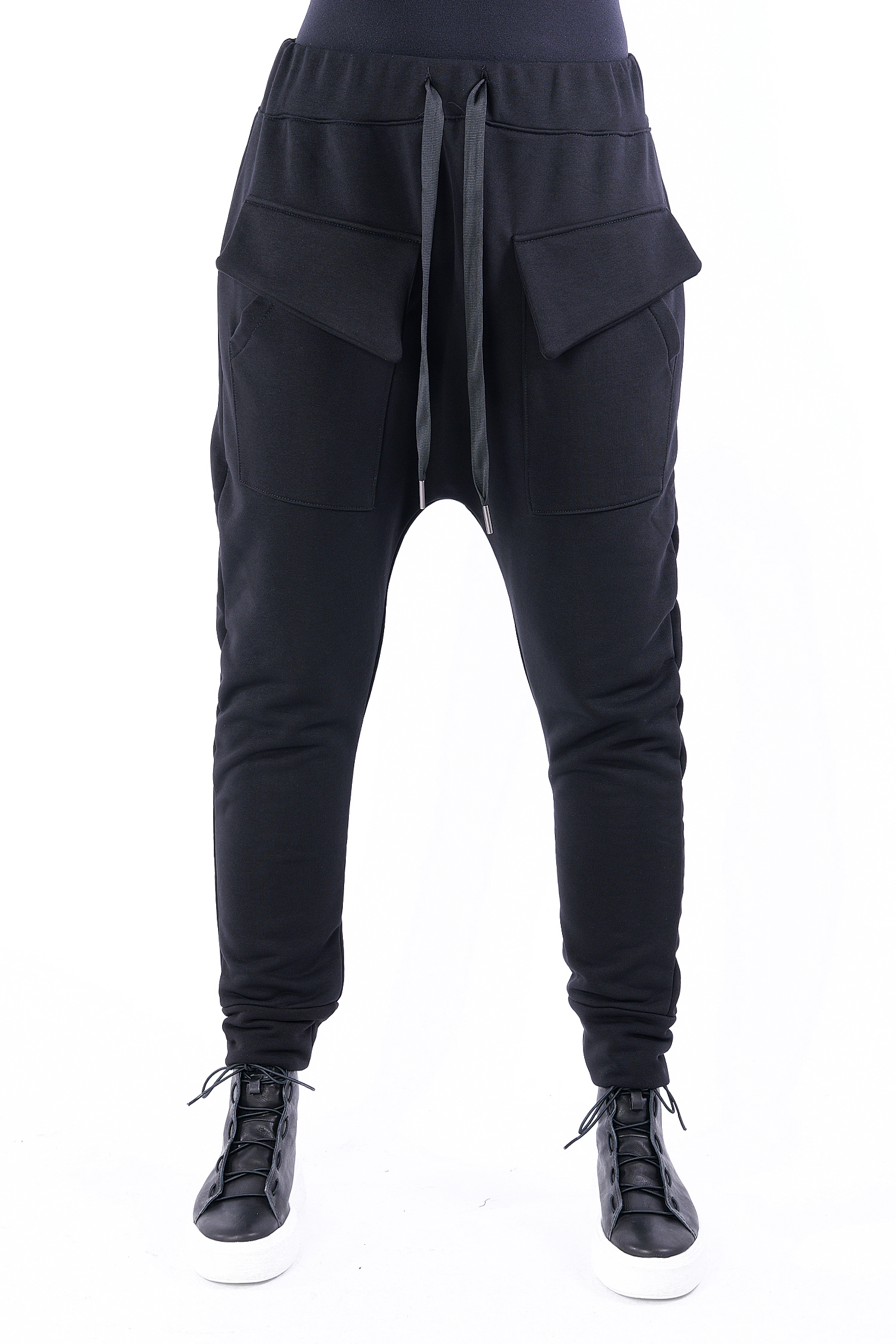 Pants with low crotch - Black - M1020