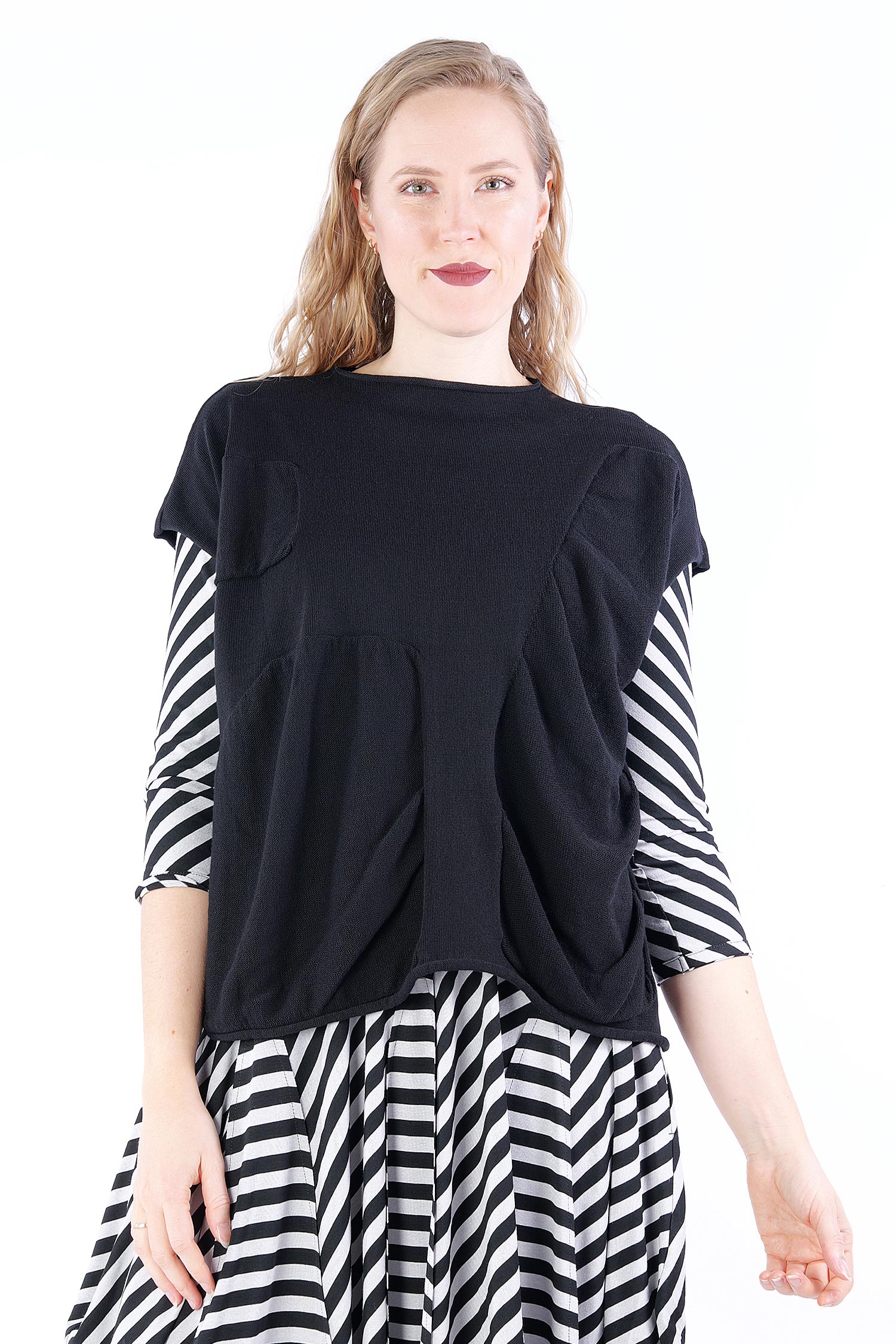 Short knit top - Black - V25.3849