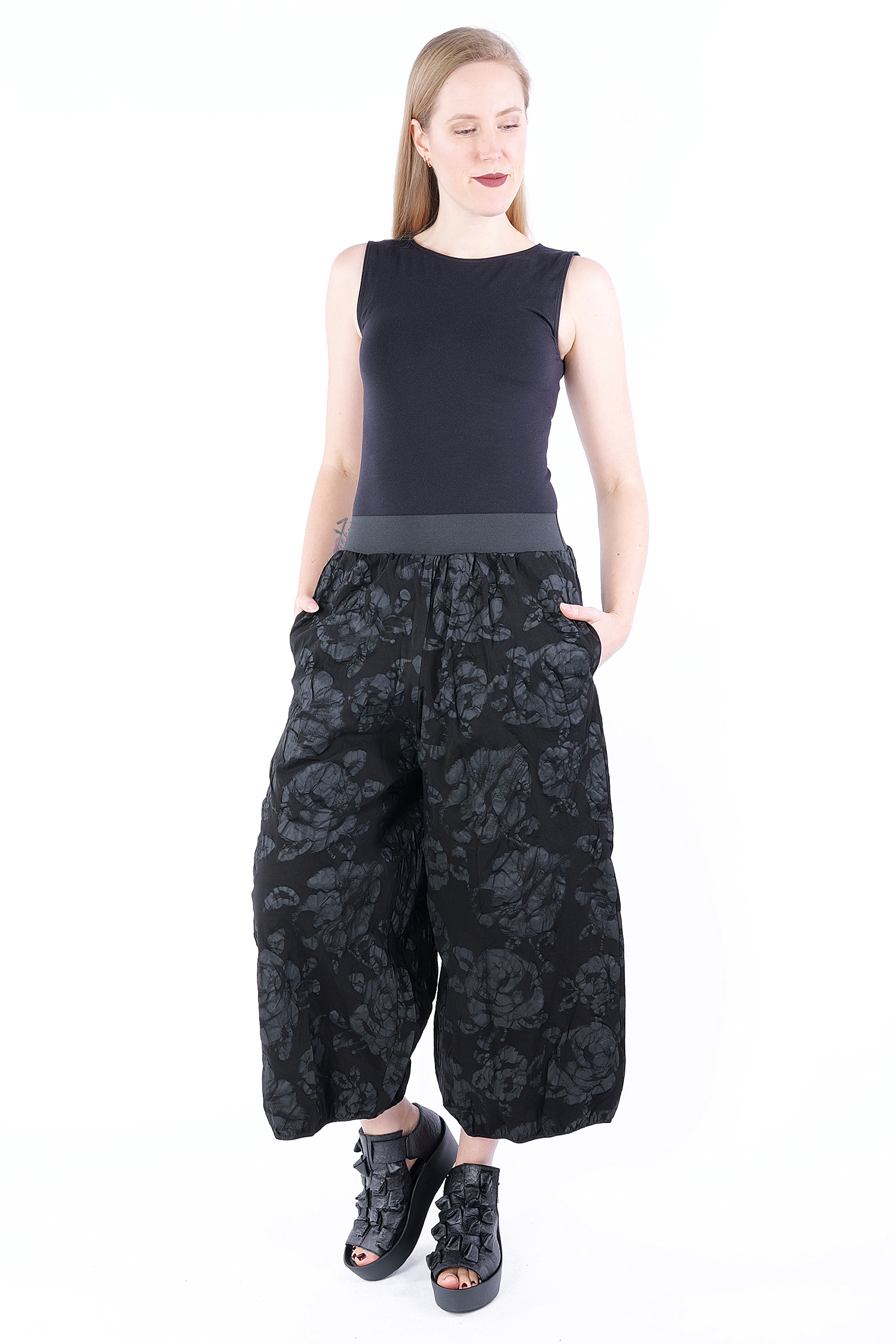 Tulip pants - black - S25-29