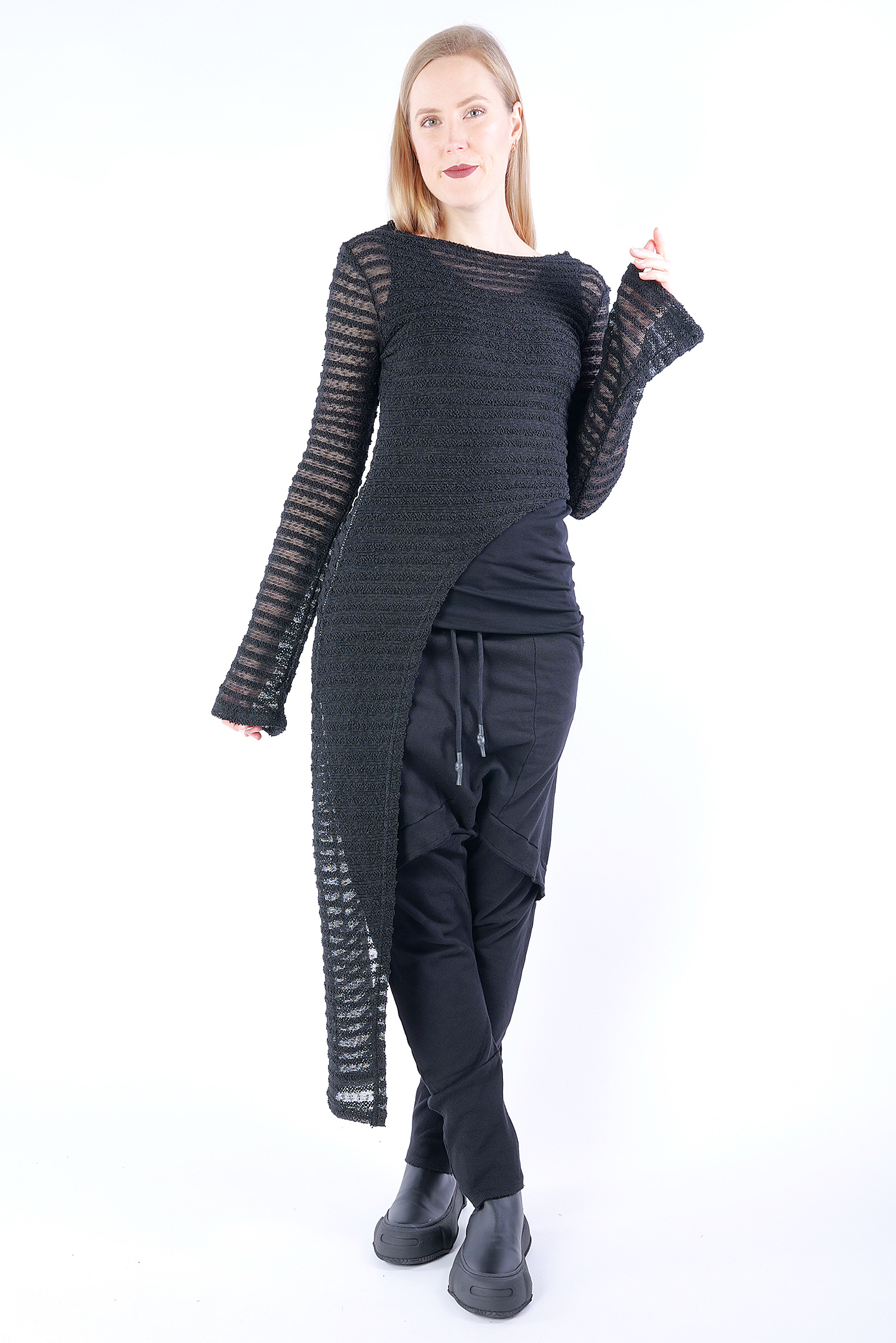 Asymmetrical pullover - black - M126