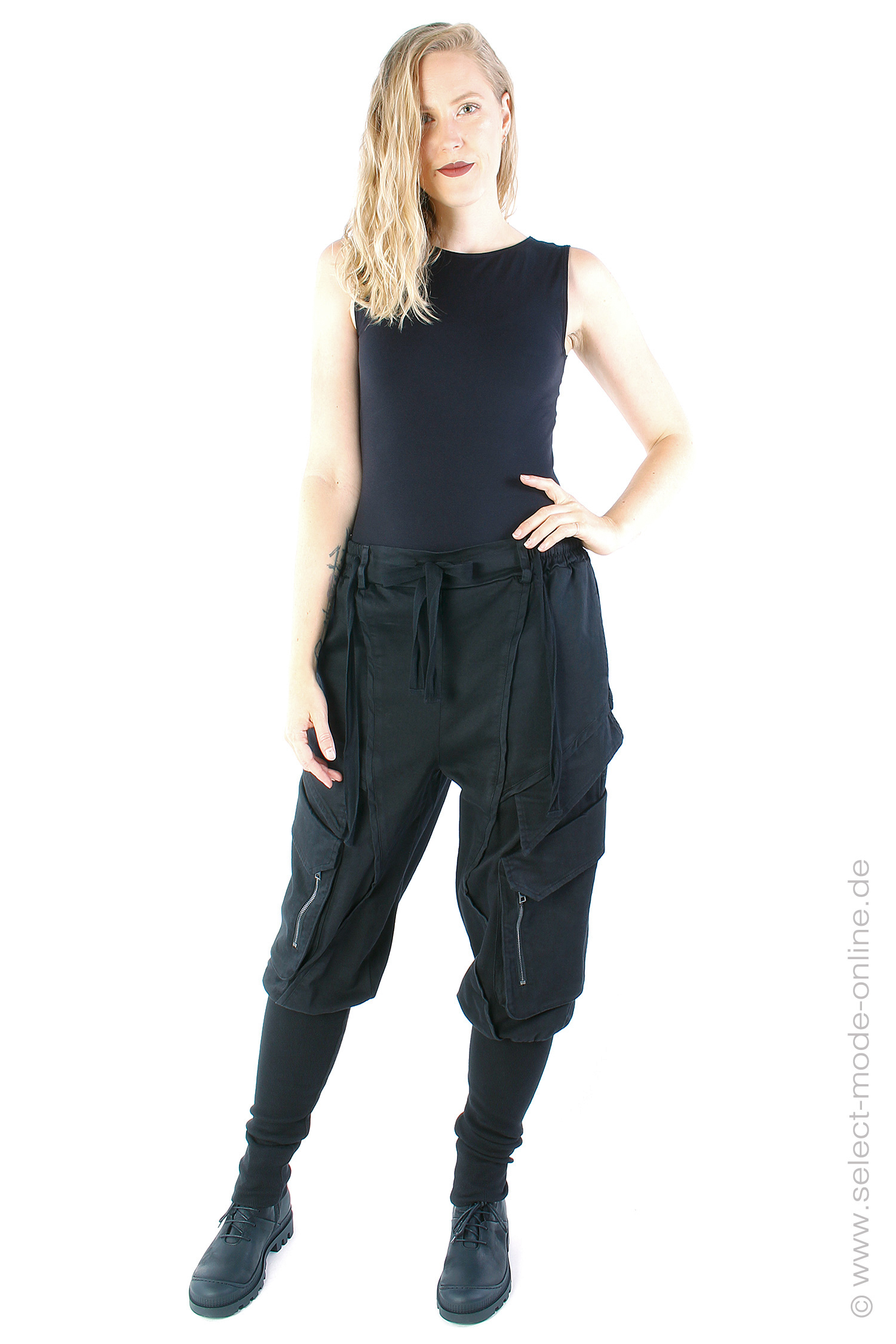 Pants with pockets - Black - LM191