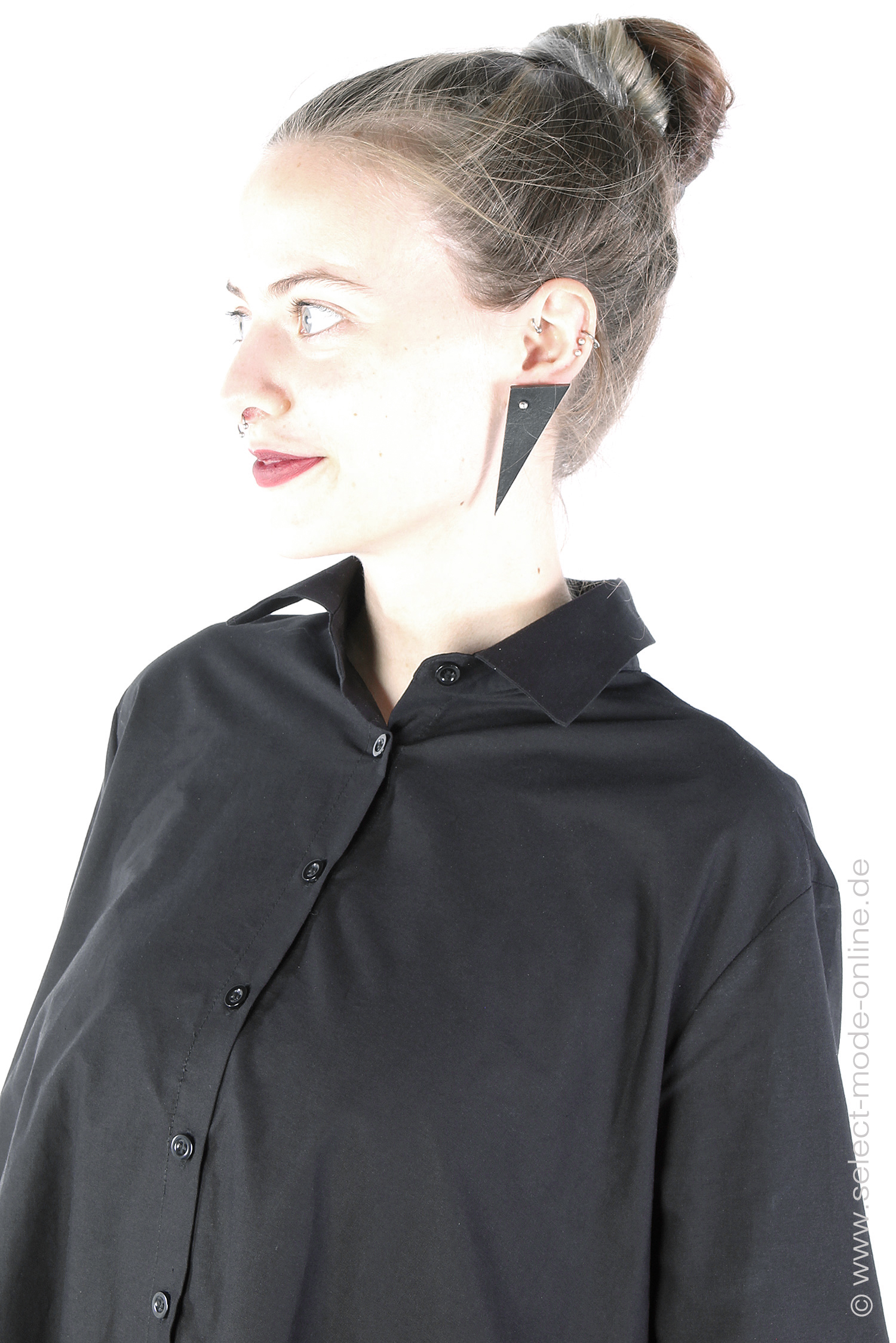 Leather earrings - black - Obtuse_2