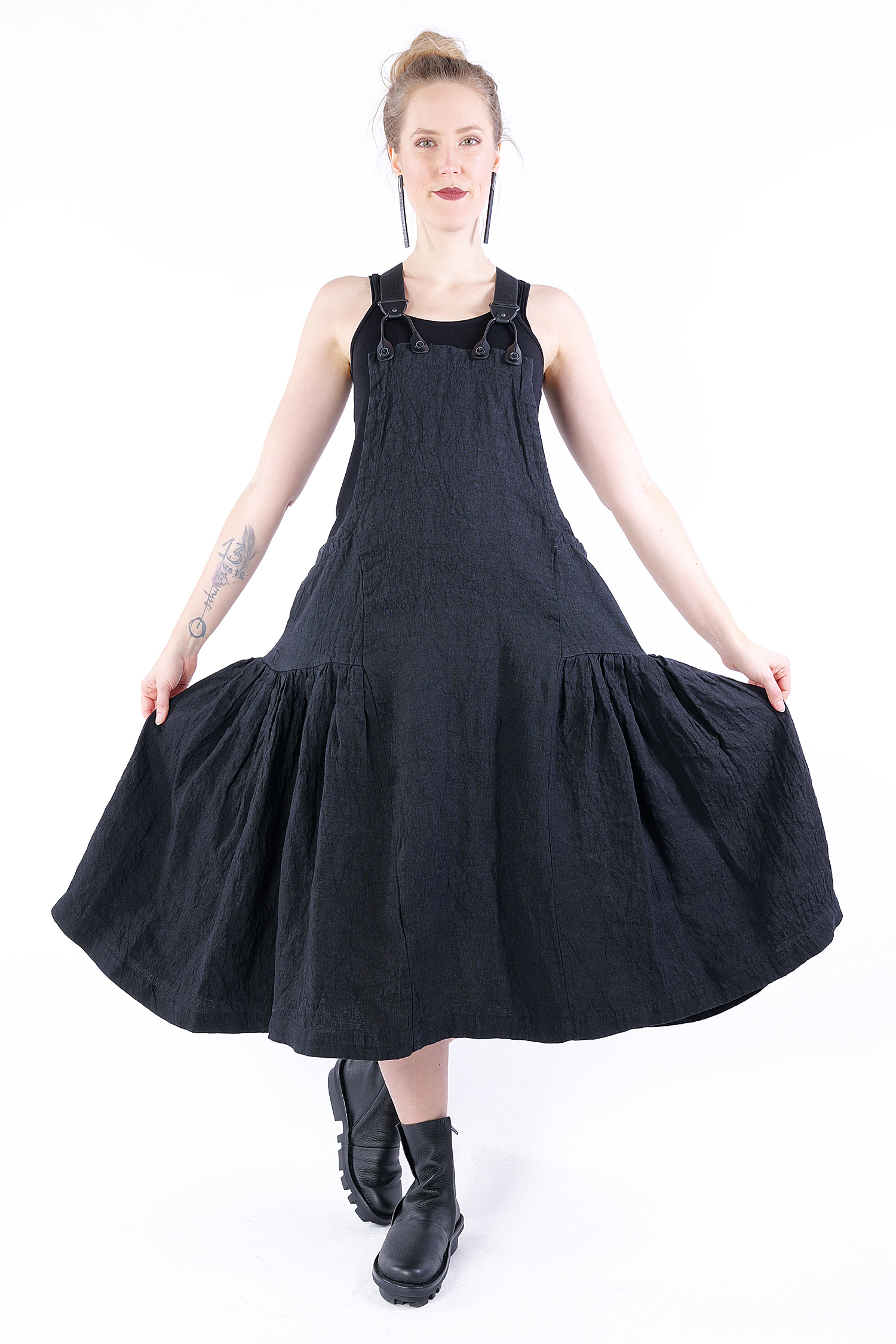 Dress with suspenders - black - 1251390906