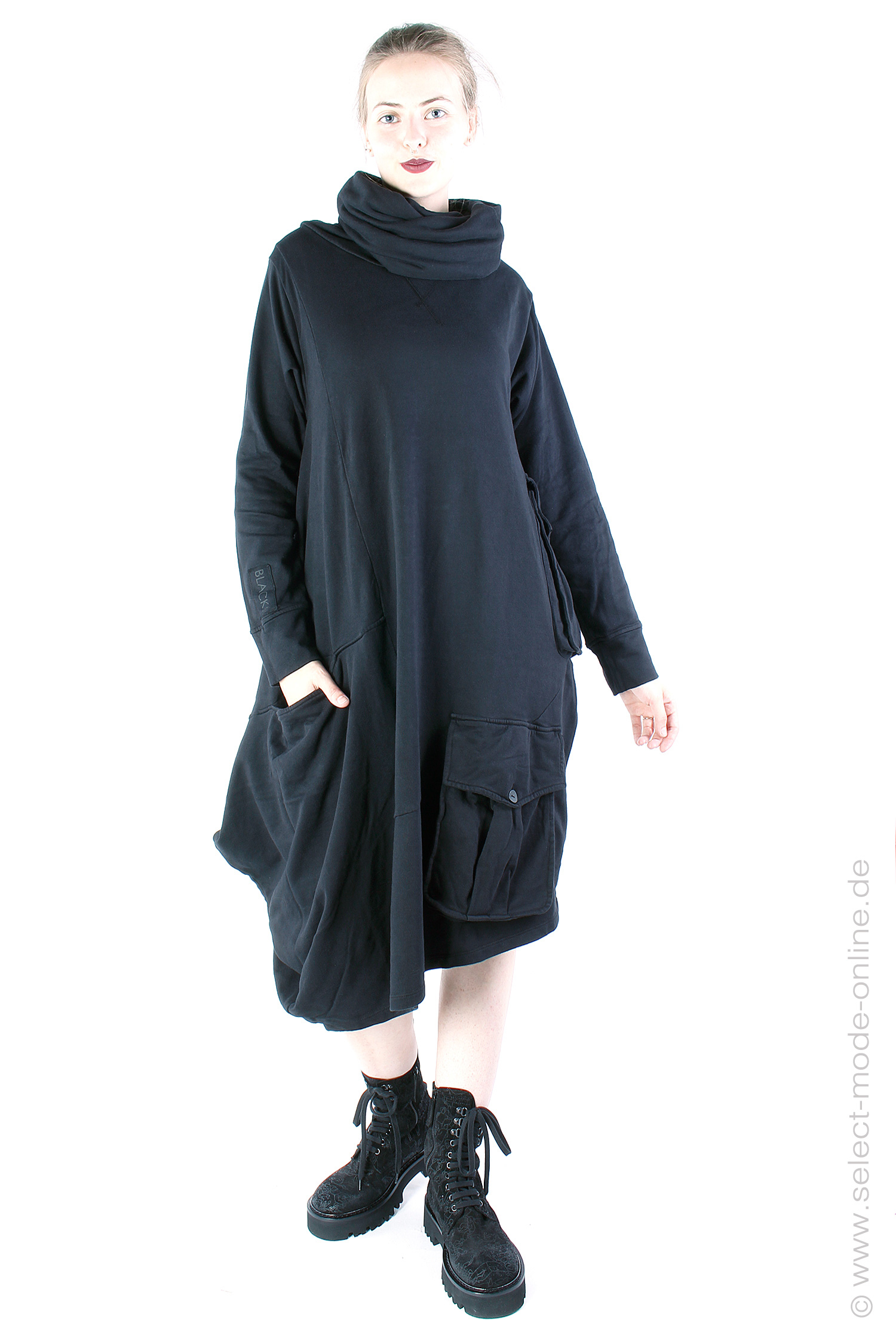 Asymmetrical dress - Black - 242.01.05