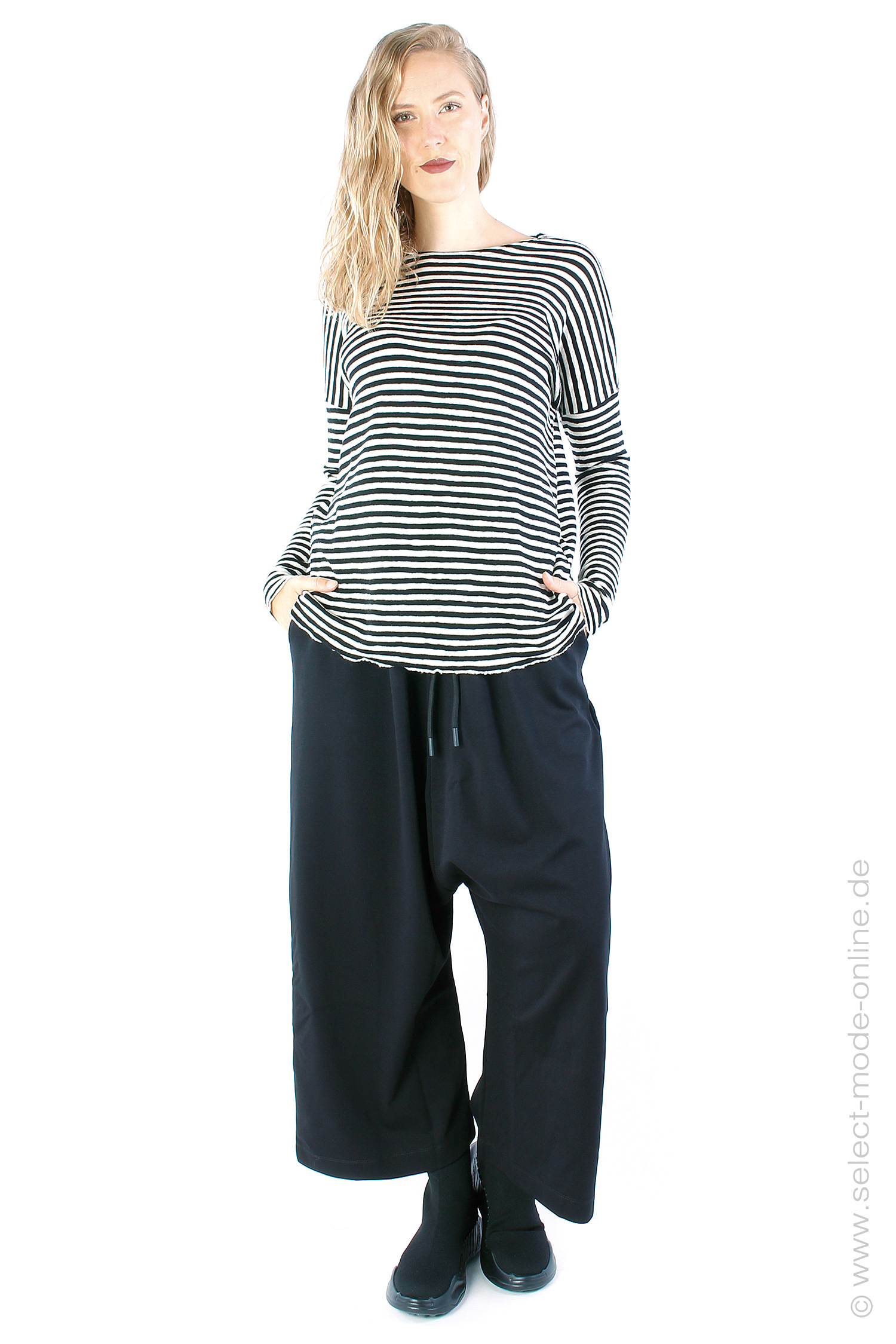 Striped merino pullover - White-black - 4039
