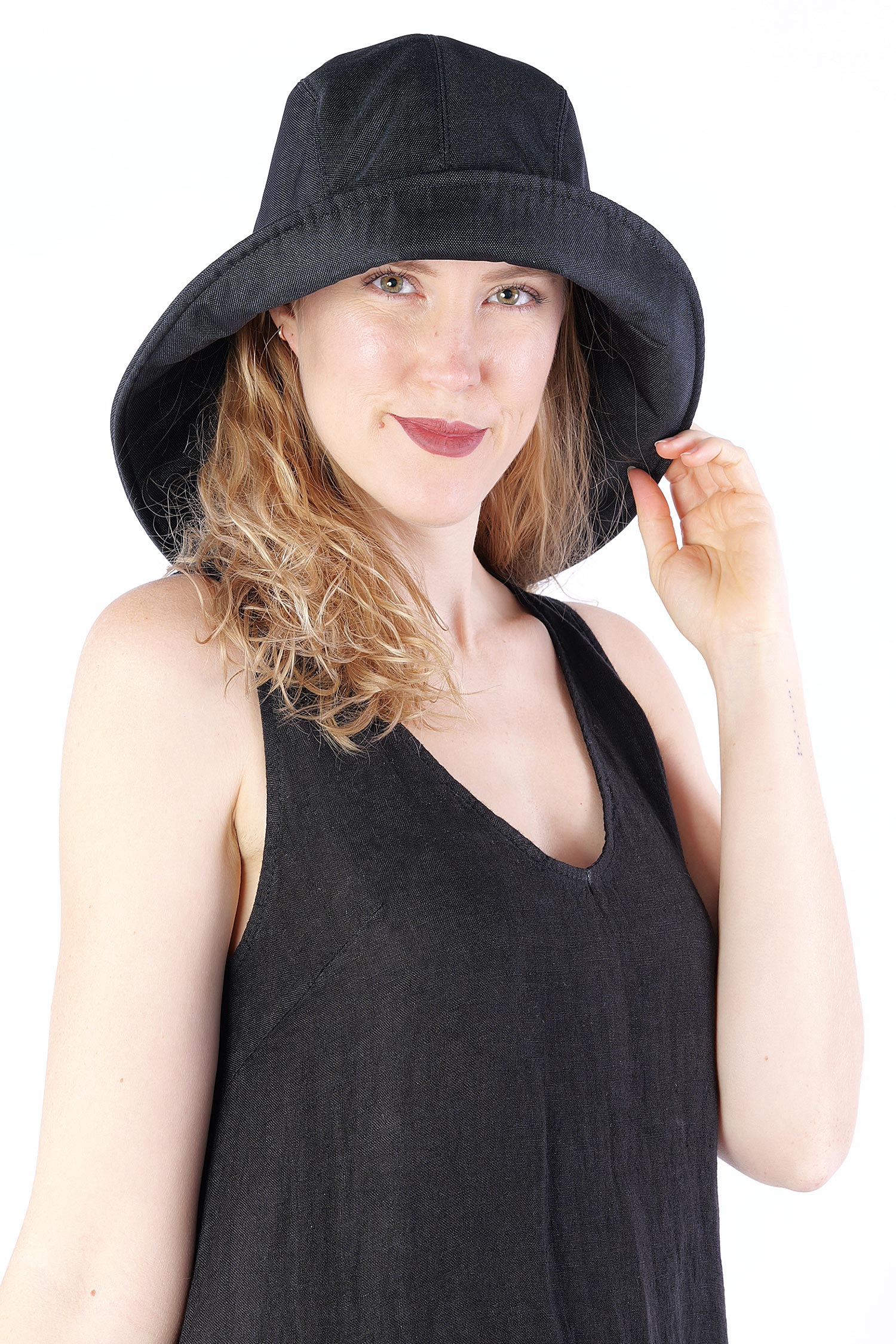 Rain hat - Black - W5108