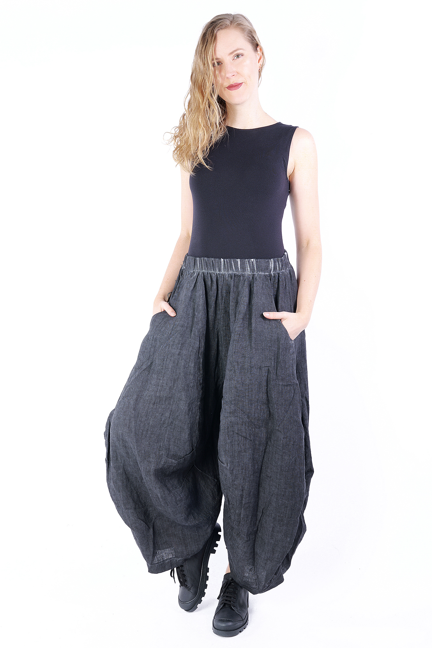 Tulip linen pants - black - 25051