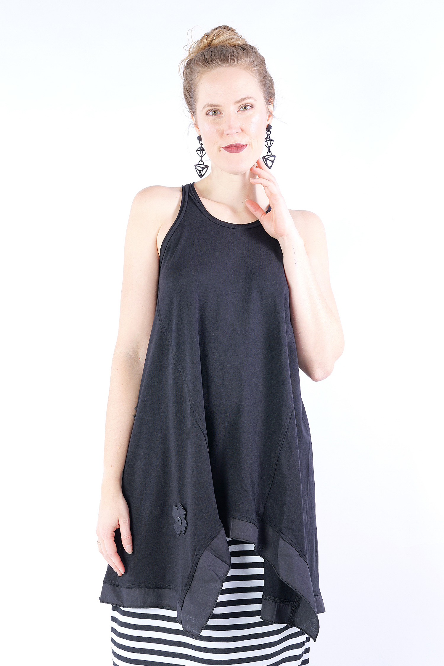 A-line top - Black - 5010