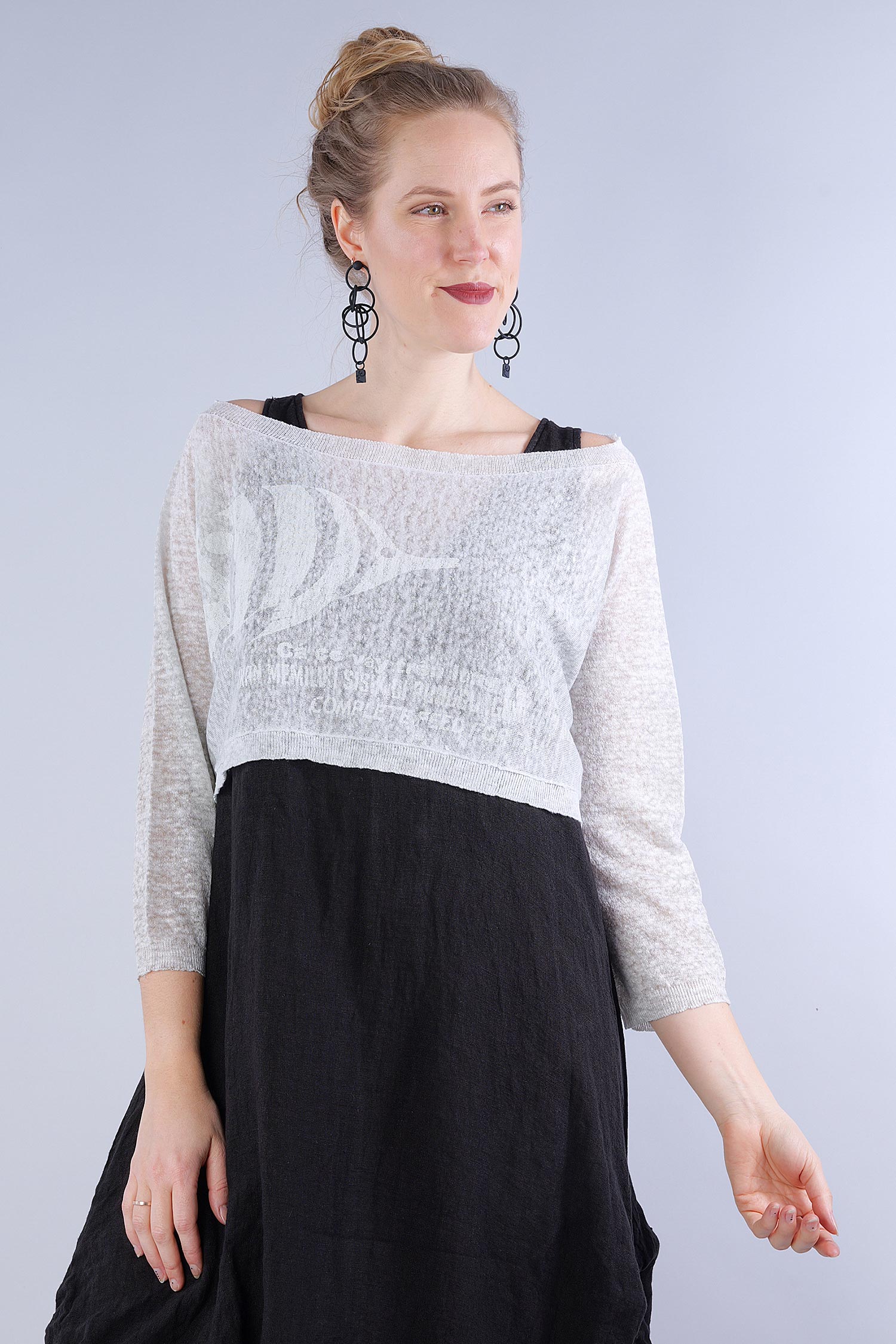 Short fine knit pullover - 1253500702 - grey cloud print