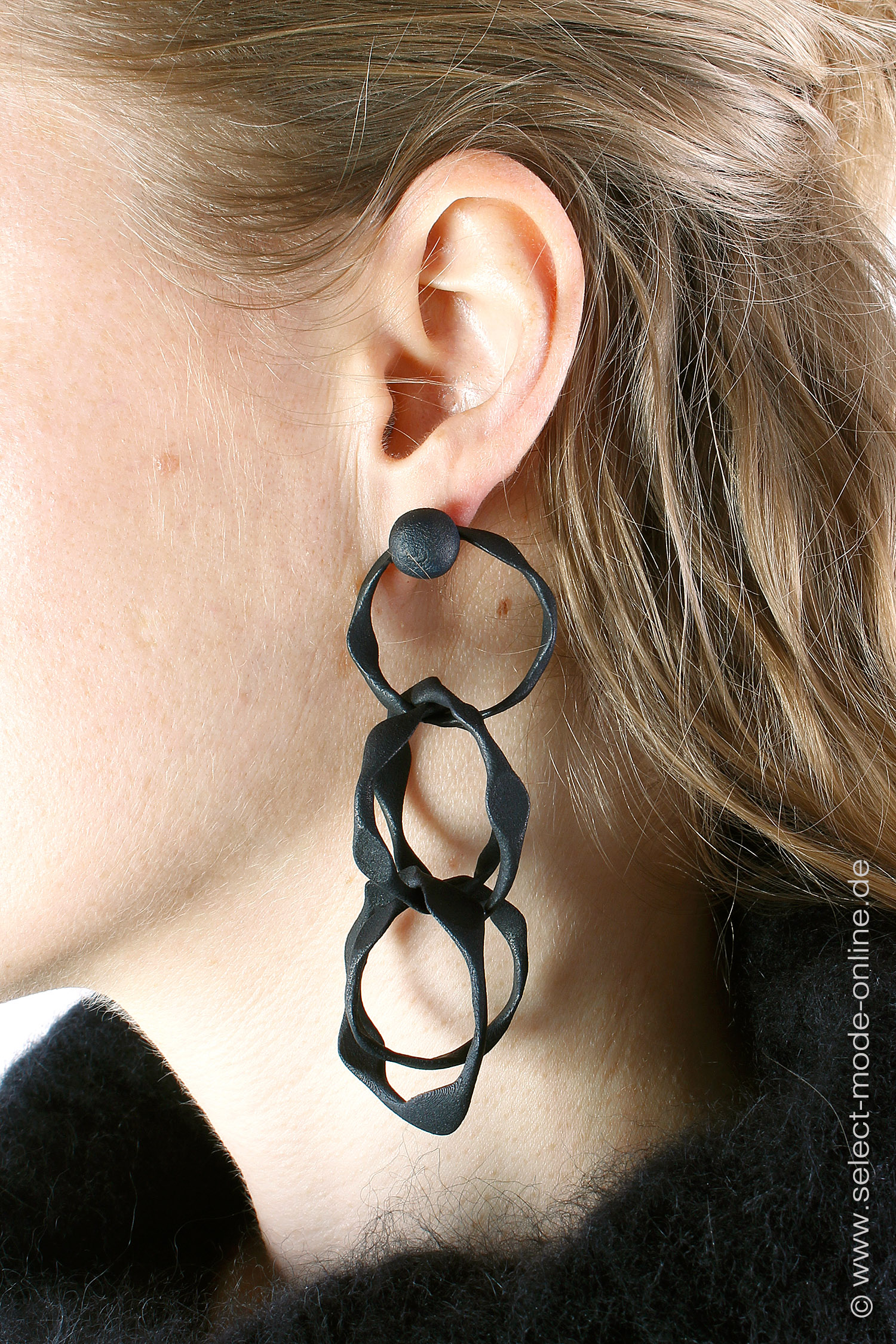 Long earrings - black - Carta Earrings