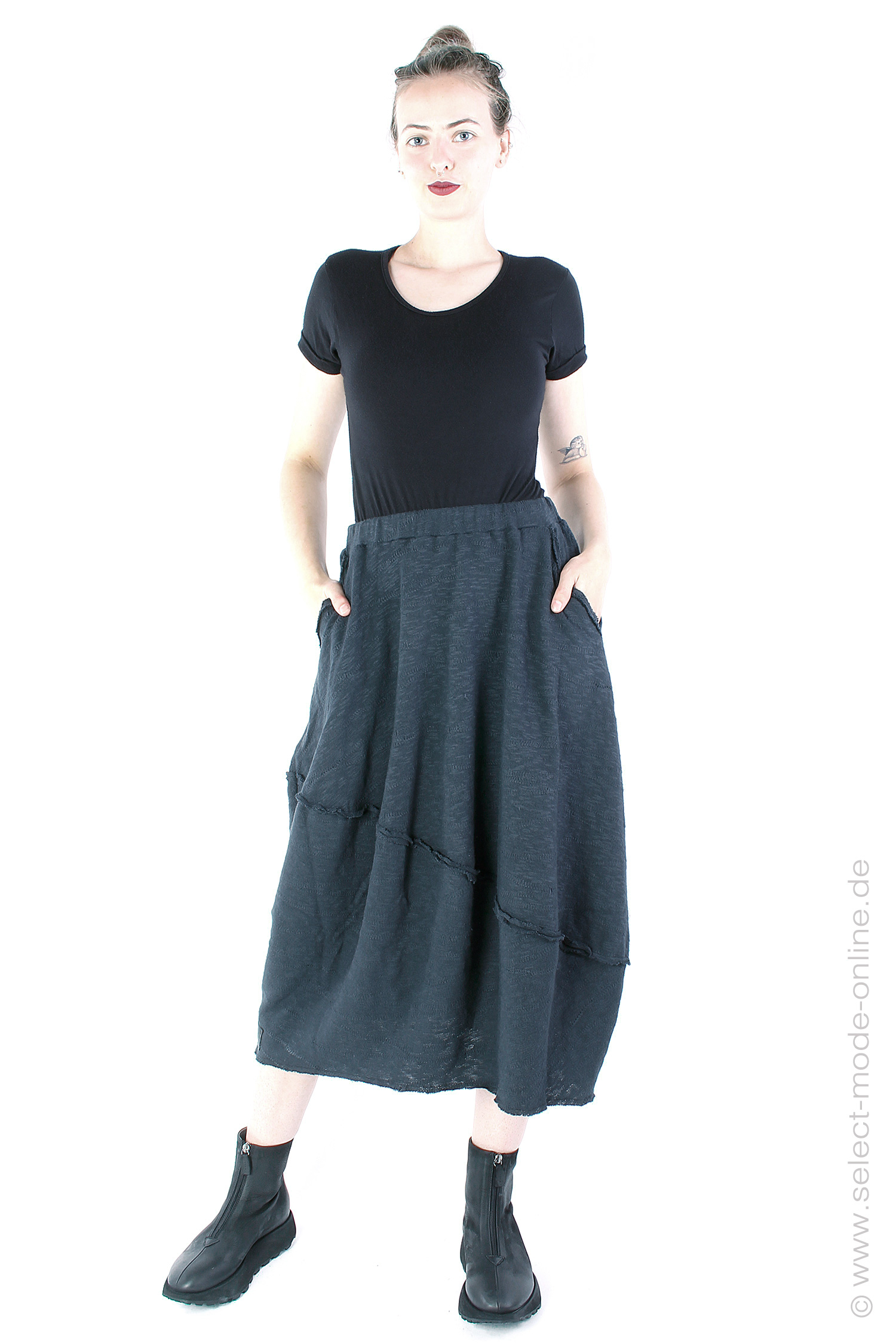 Tulip skirt - Black - 224-1305