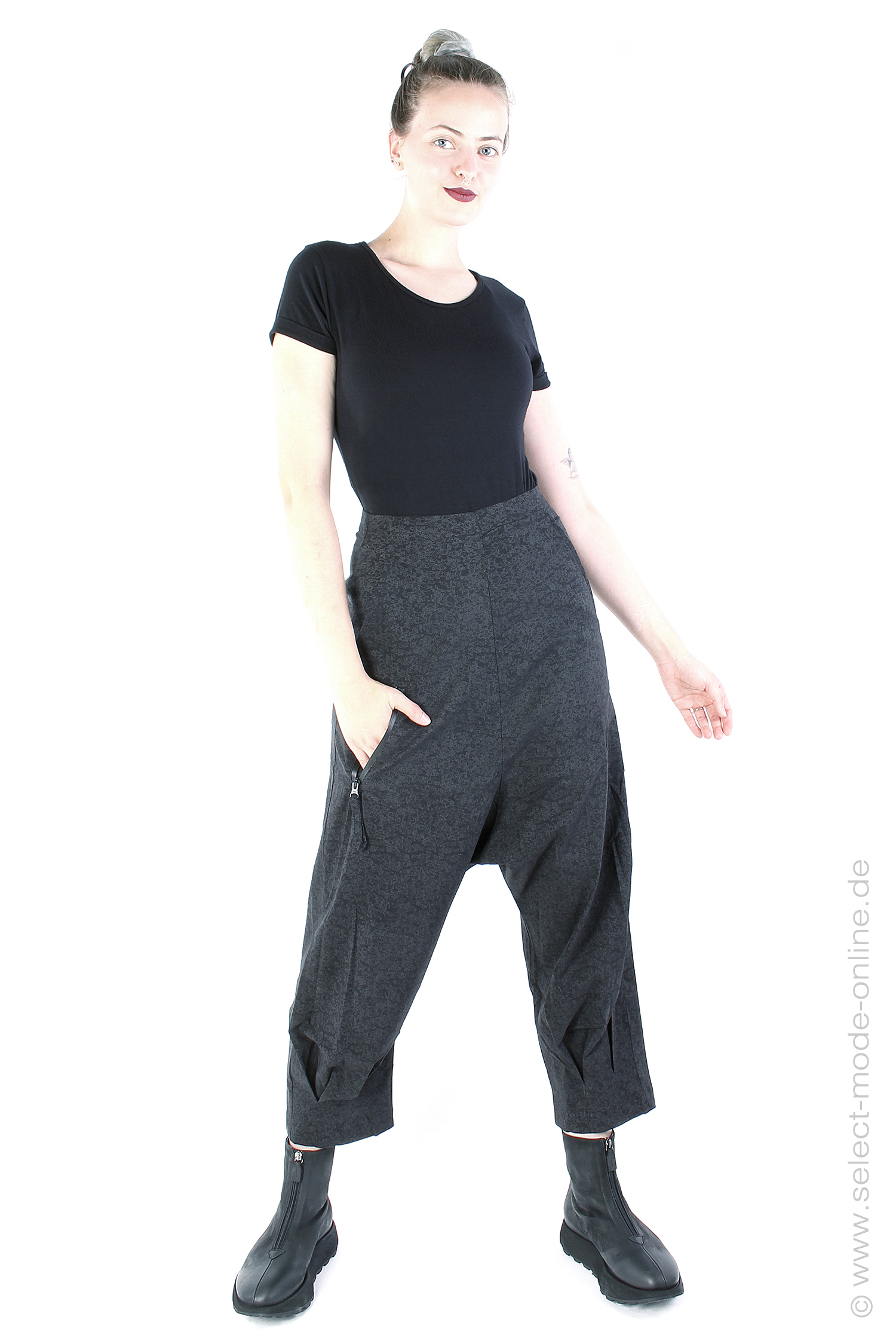 Wide stretch pants - Black shiny print - 2243440107