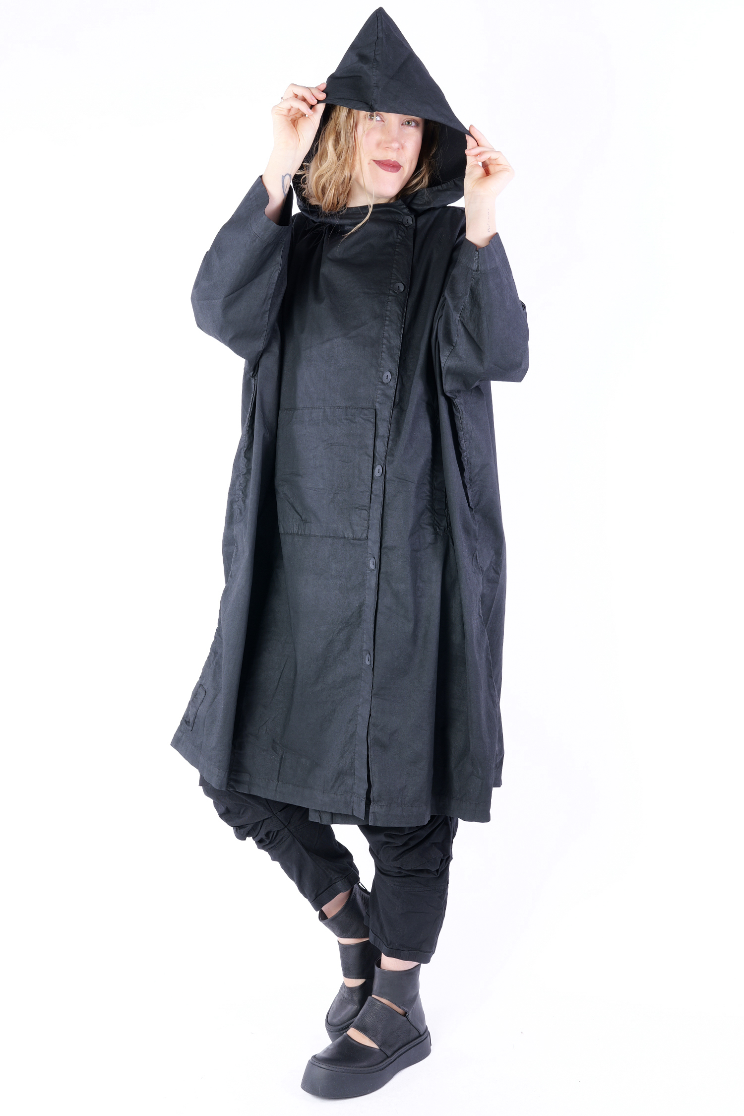 Oversize coat - Coated Black - 251.02.04