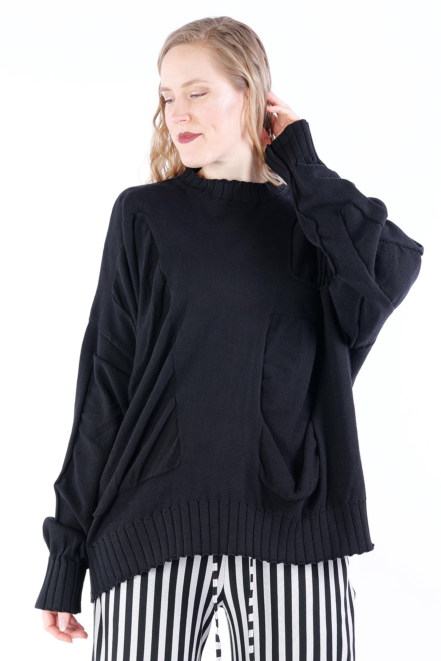 Oversize knit pullover - Black - V25.3832