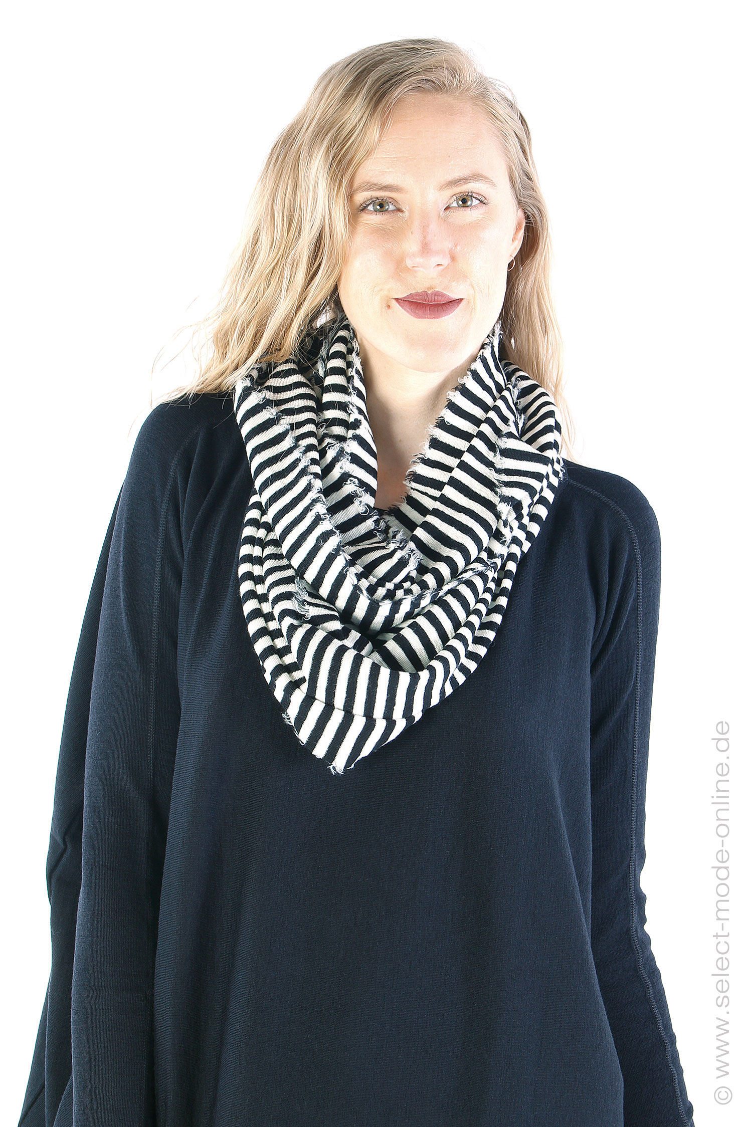 Merino loop scarf - White-black - 1013