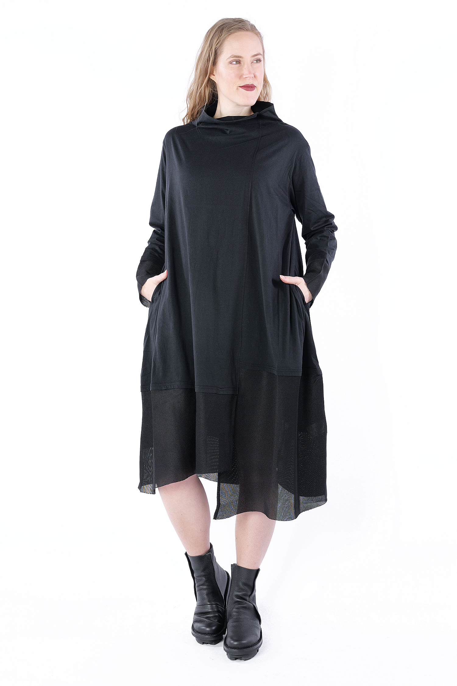 Tulpiges Kleid - Schwarz - 251029