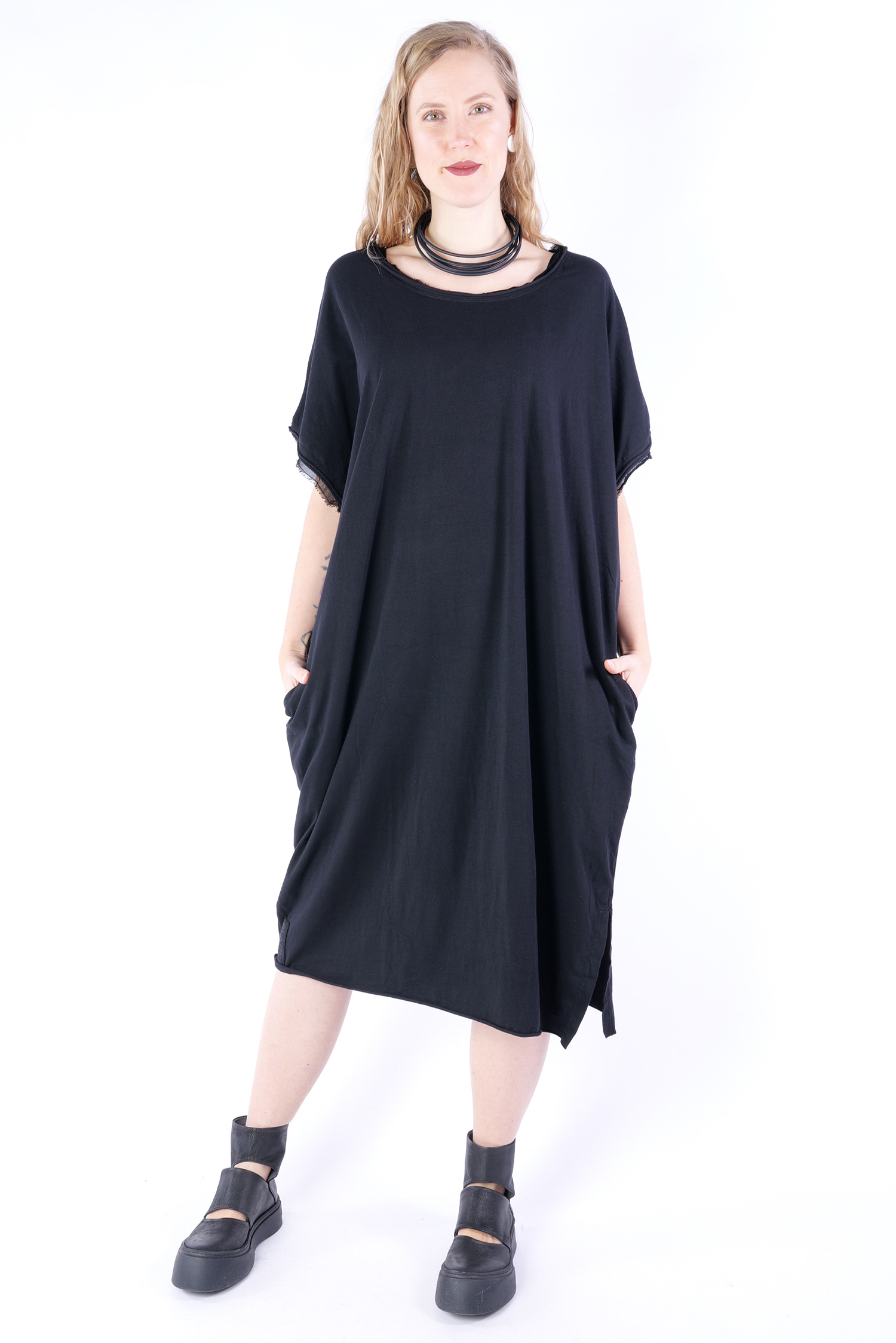 Oversize dress - Black - 251.06.11