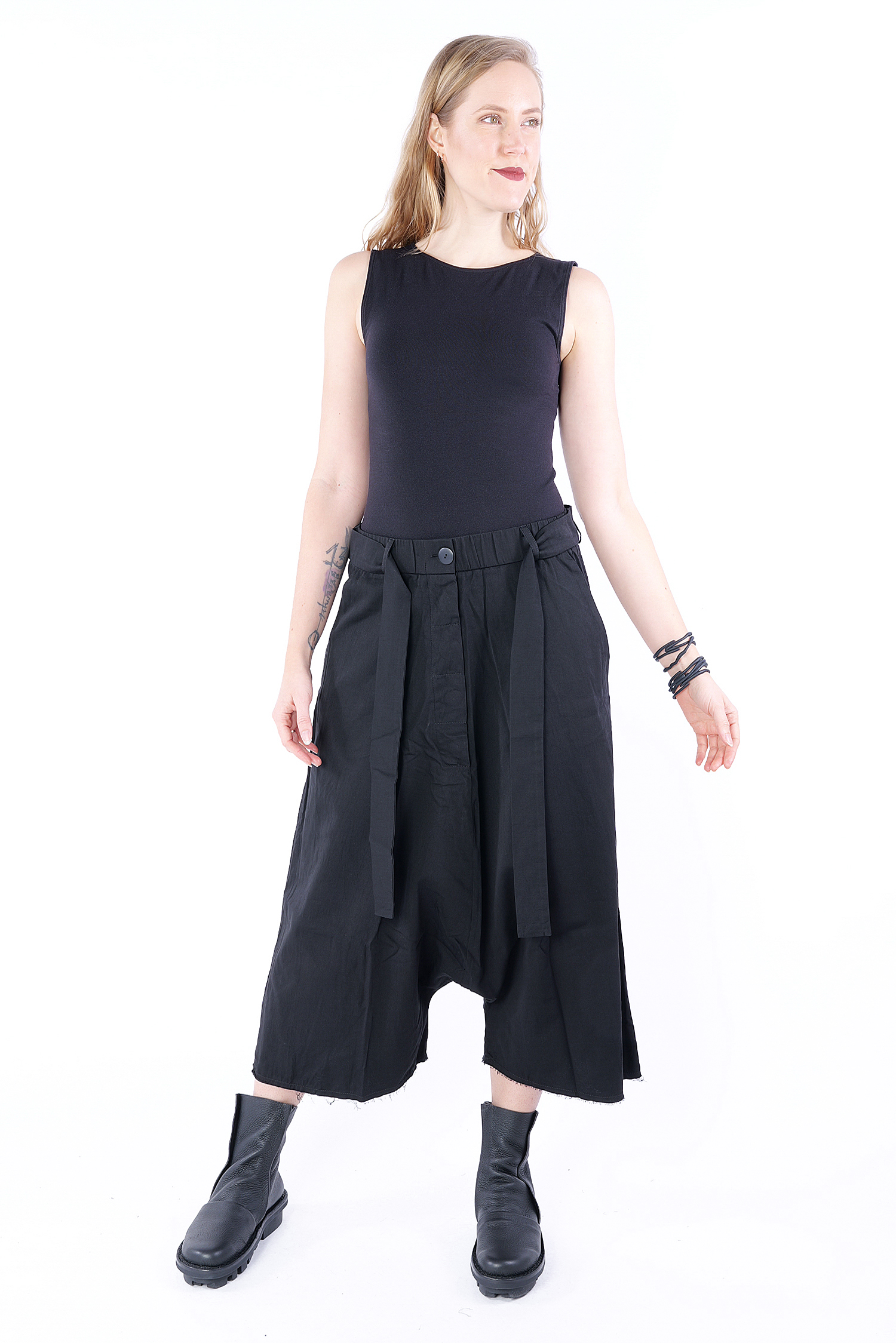 Wide pants - black - Aruno