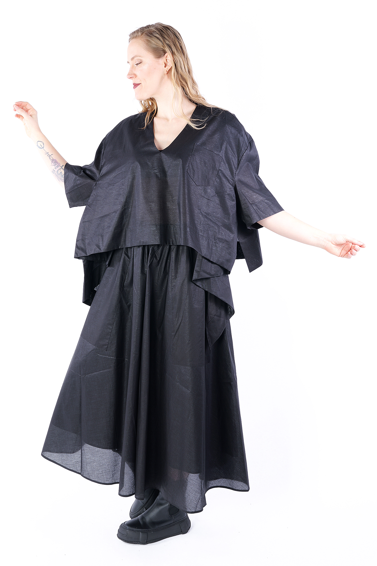 Oversize t-shirt - Black - V25.3820